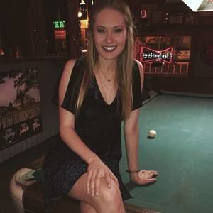 Meet your Posher, Danielle